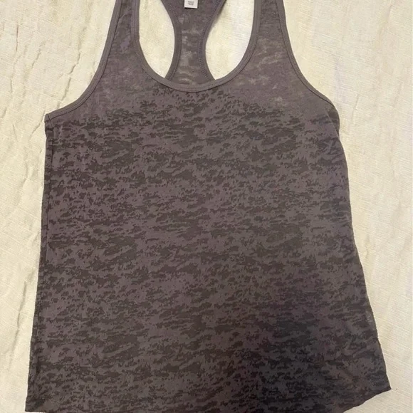 Tank top bundle - Picture 2 of 7